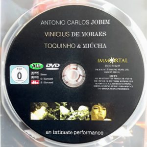 ANTONIO CARLOS JOBIM / VINICIUS DE MORALES / TOQUINHO & MIUCHA – AN INTIMATE PERFORMANCE - Imagen 2