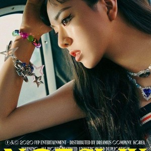 ITZY - NOT SHY - Imagen 5